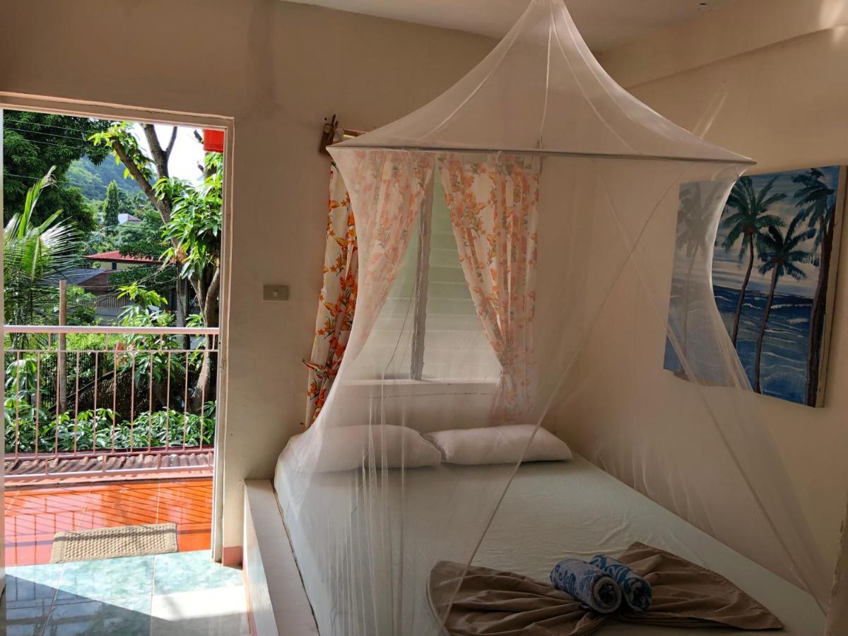 Puerto Galera Hostel Exteriör bild